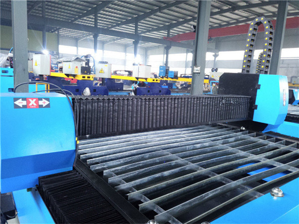 الصين Jiaxin آلة قطع معدنية للصلب / الحديد / البلازما حادة آلة / cnc قطع البلازما آلة السعر