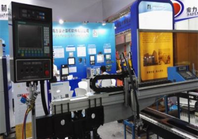 صنع في الصين آلة قطع المعادن البلازما باستخدام الحاسب الآلي للوحة معدنية مستديرة